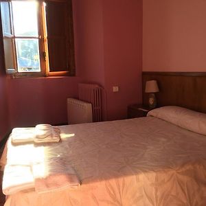 Habitación con Cama King